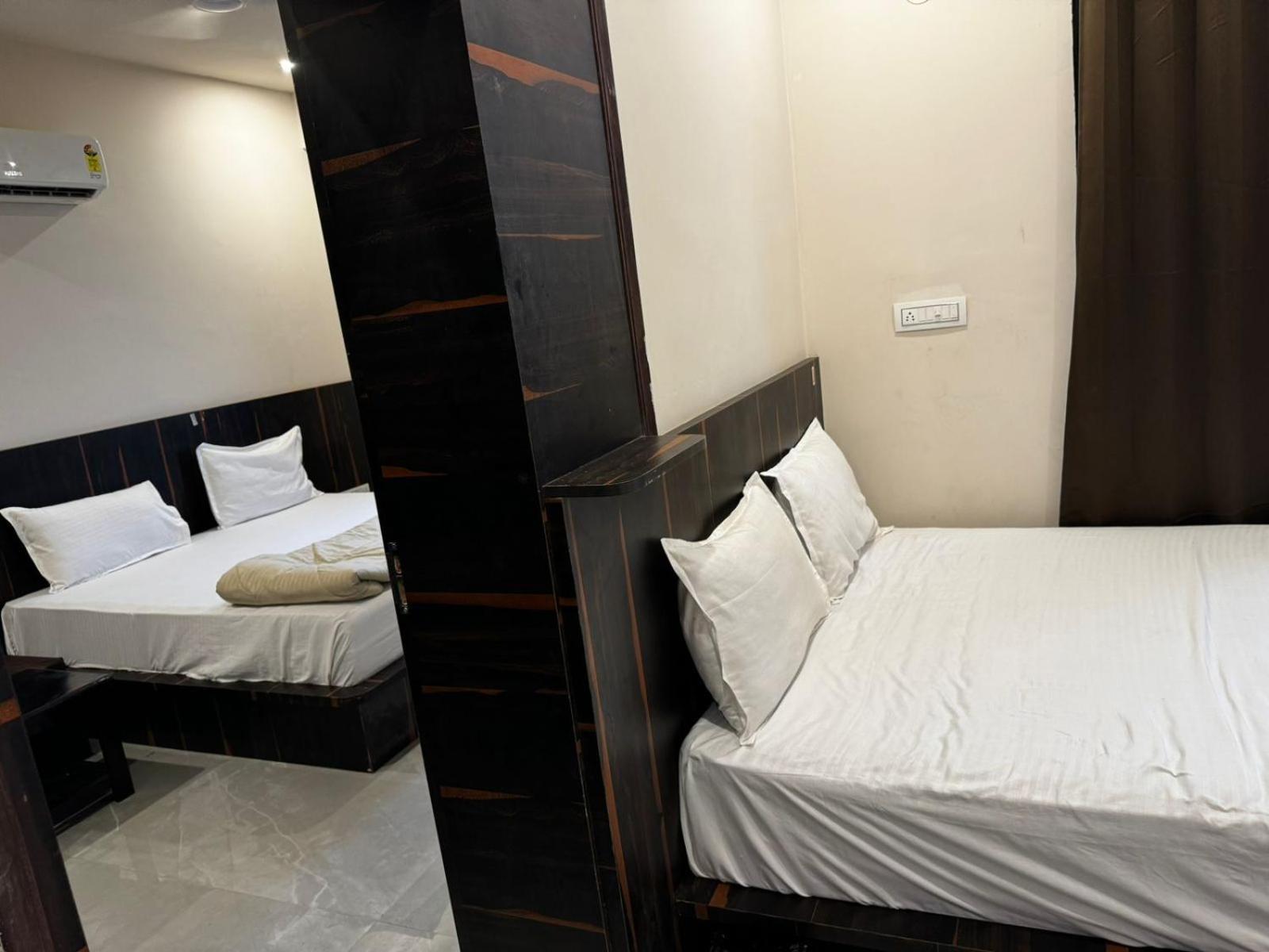 Hotel Karma Jaipur Exteriör bild