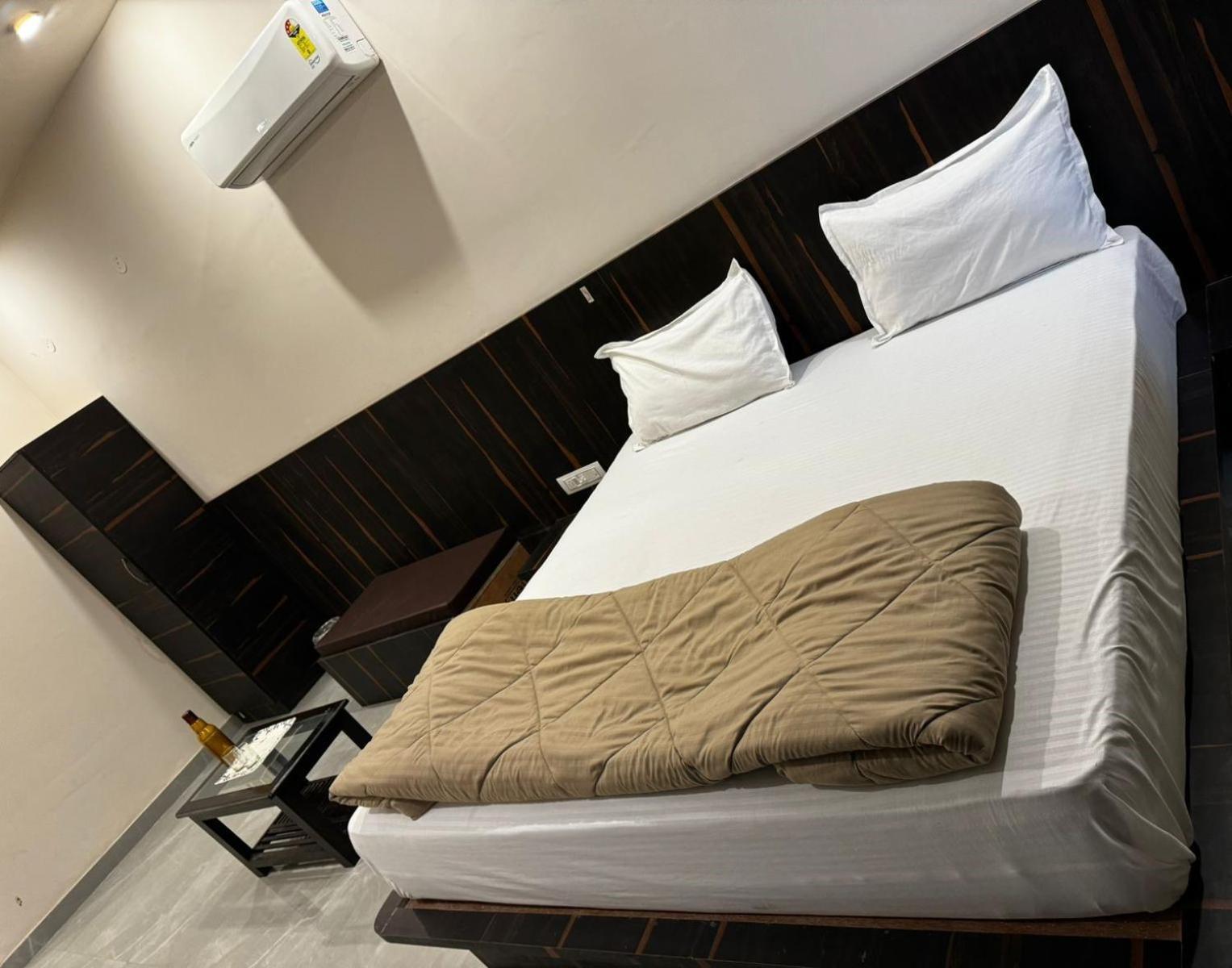 Hotel Karma Jaipur Exteriör bild
